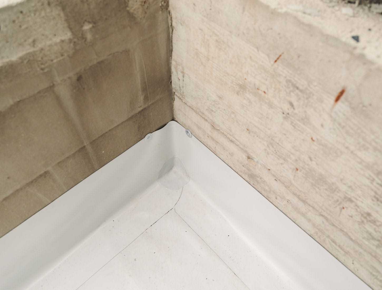 Comment procéder à l'isolation d'un toit plat avec EPDM
